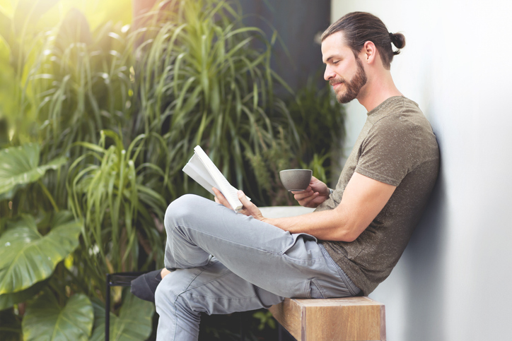 Libros que todo hombre debería leer en su vida: Títulos que transforman